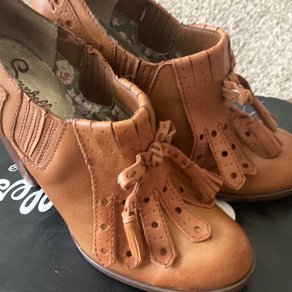 Seychelles leather heels